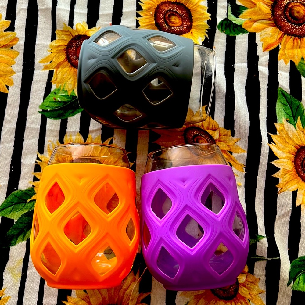 Ello Silicone Protective Sleeve Cru Wine Stemless Glass orange purple grey color